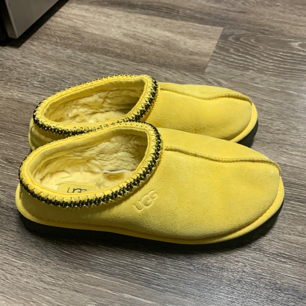 UGG clogs slip-on shoes